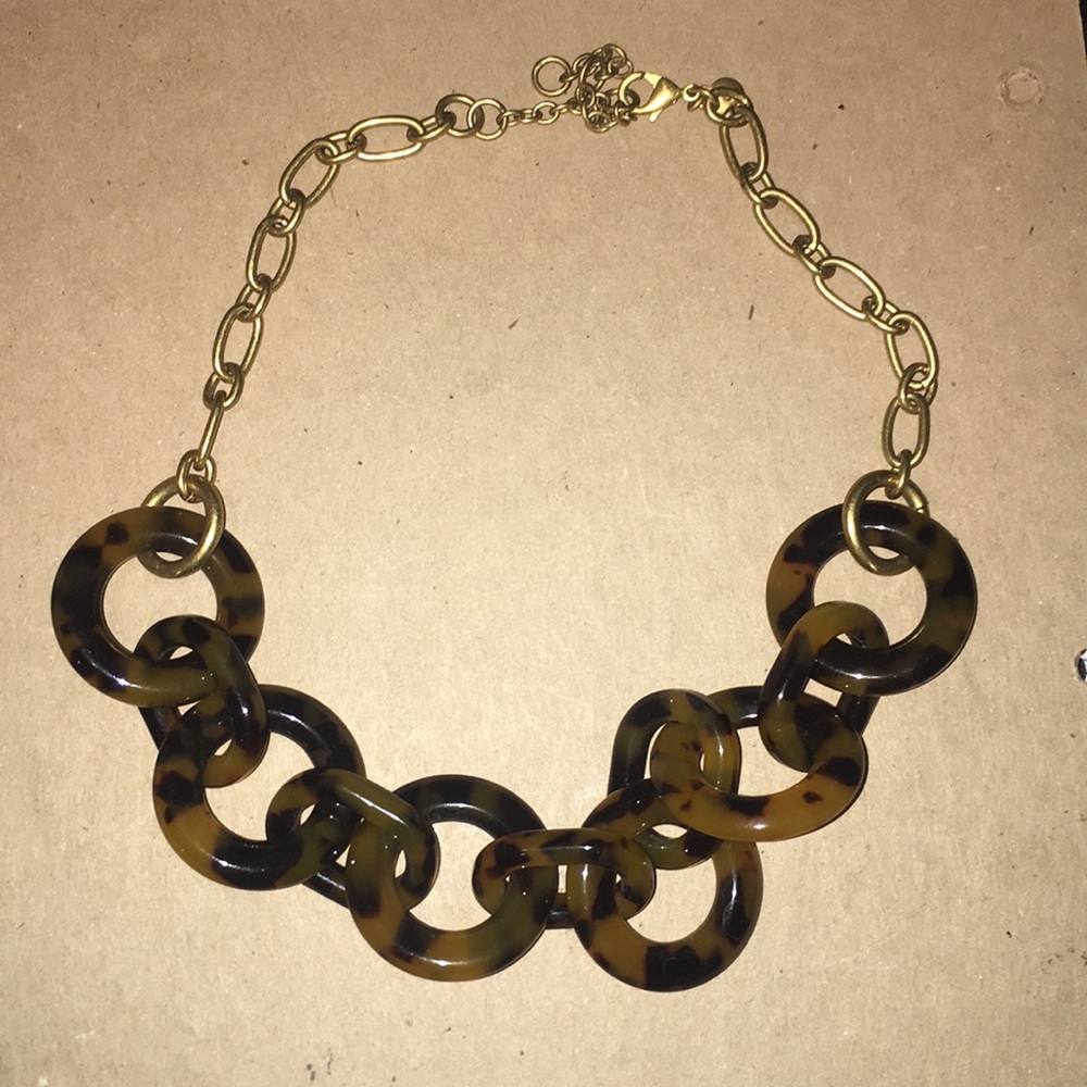 Tortoise shell chain necklace